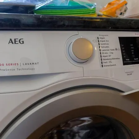 Cerezo - Apartamento De 3 Dormitorios Y Salon 公寓