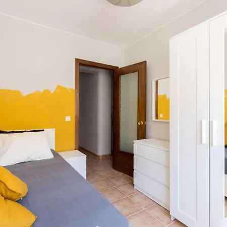 Cerezo - Apartamento De 3 Dormitorios Y Salon 公寓 *