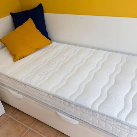 Cerezo - Apartamento De 3 Dormitorios Y Salon 公寓 *